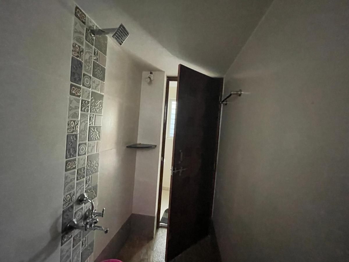 Villa Shree Sadguru Krupa Yatri Niwas Kolhapur Exterior foto